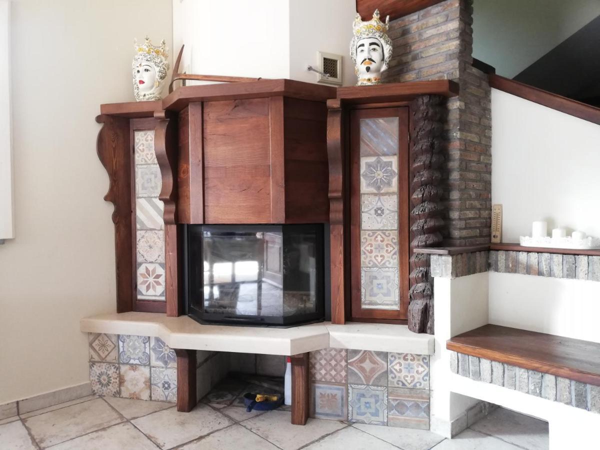 Etna Casa Del Sole Panzió Nicolosi Kültér fotó