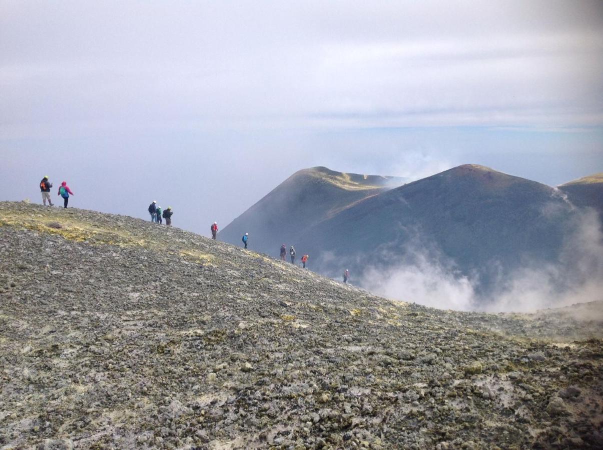 Etna Casa Del Sole Panzió Nicolosi Kültér fotó